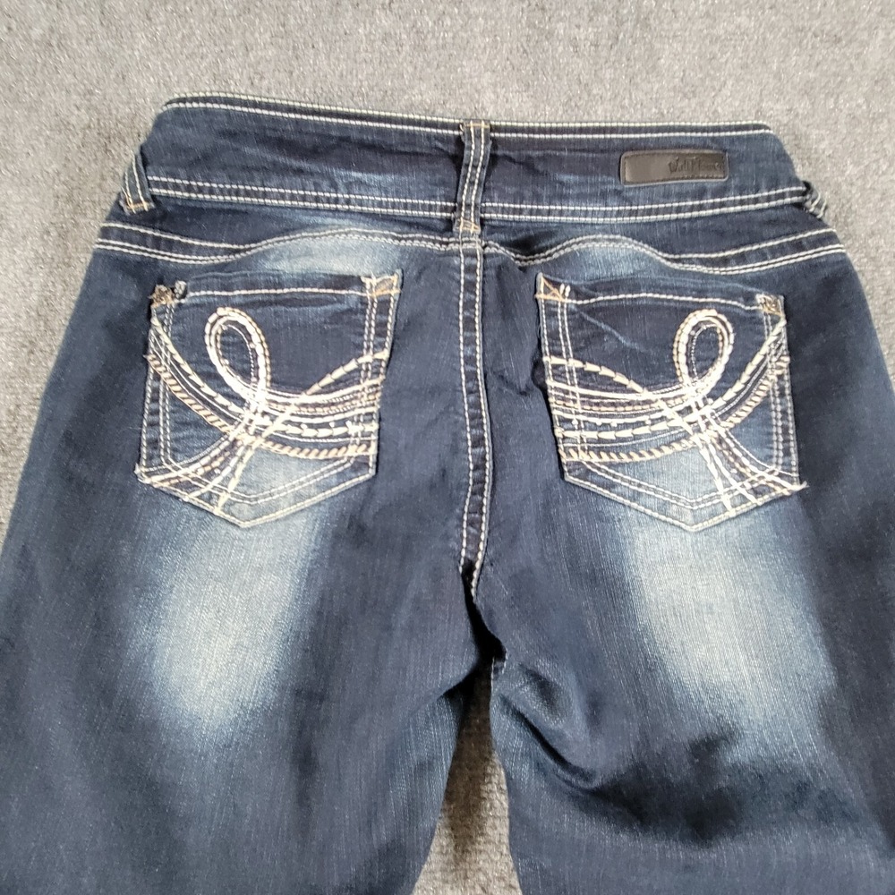 Wallflower Jeans Women's (32x28 Actual) Acid Wash Double Stitch Embellished‎